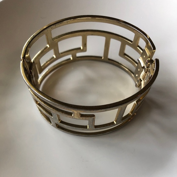 Gold Hinge Bracelet - Picture 3 of 5